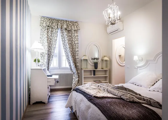 Unique View - Bymyhomeincomo * Como